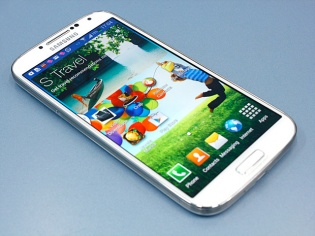 Review: Samsung GALAXY S4 Review: Samsung GALAXY S4