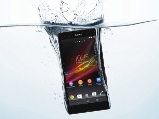 Review: Sony Xperia Z - Rainproof Flagship Review: Sony Xperia Z - Rainproof Flagship